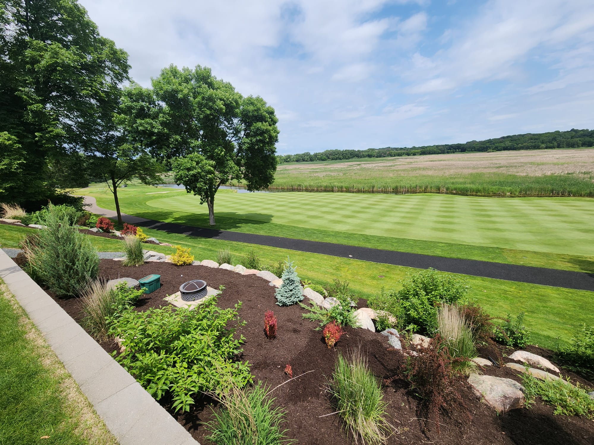 Freshly Mulched landscaping installation in progress